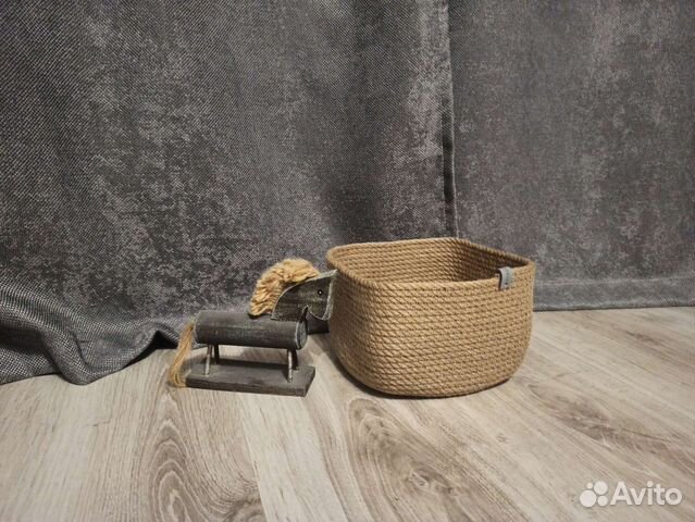 Квадратная корзинка из джута