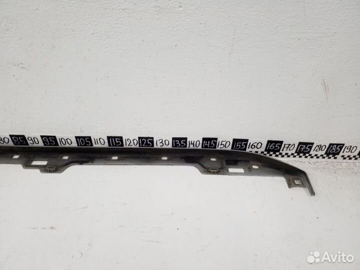 Накладка подножки правой Toyota Land Cruiser Prado