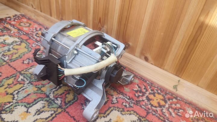 Мотор стиральной машины Электролюкс