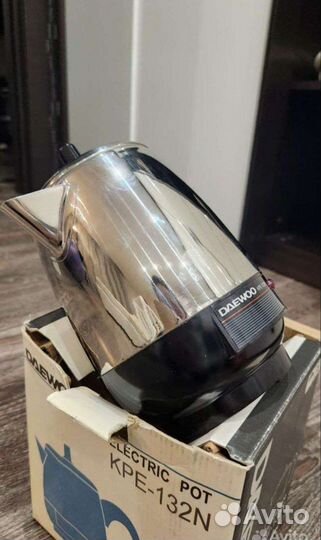 Чайник электрический новый