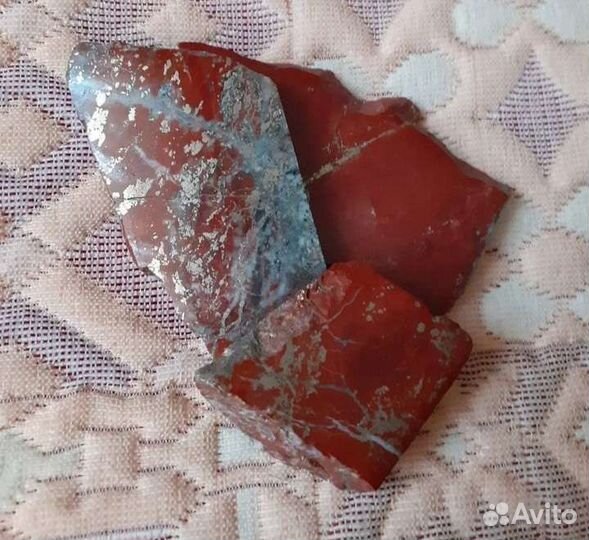 Камень яшма