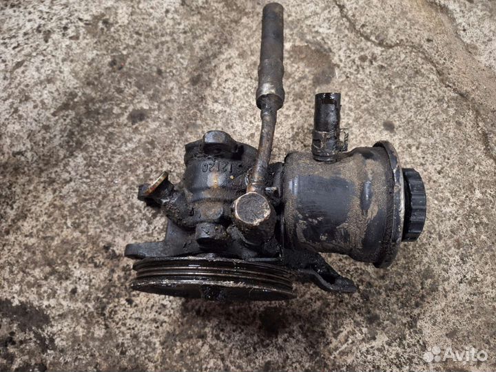 Насос гур toyota carina e