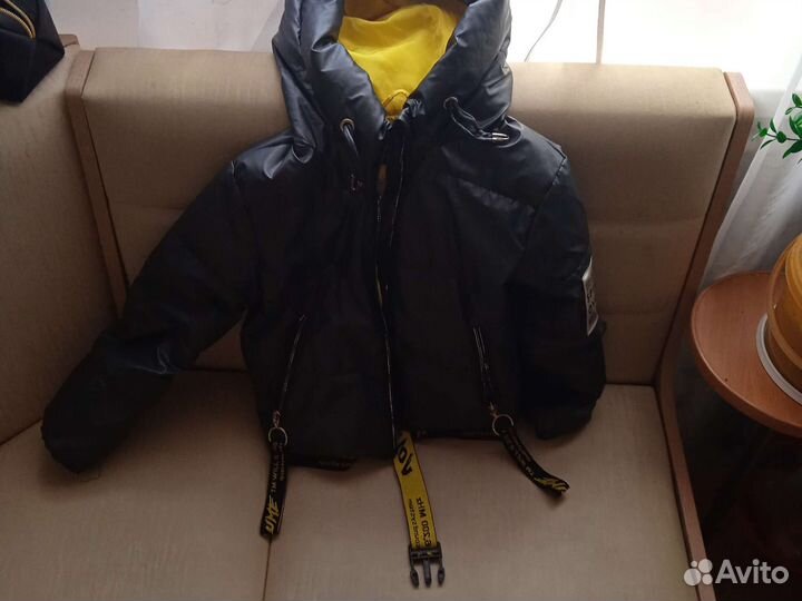 Куртка весенняя новая без этикетки 30разм