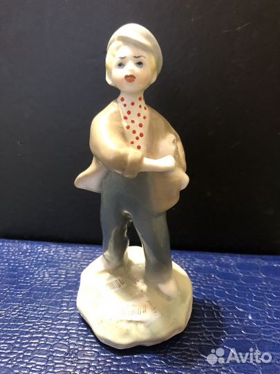 Фарфоровые статуэтки лфз