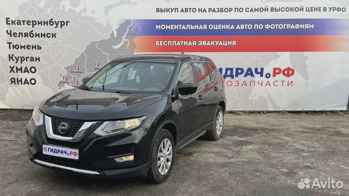 Козырек солнцезащитный левый Nissan Roque (T32) 96401-6FL1B