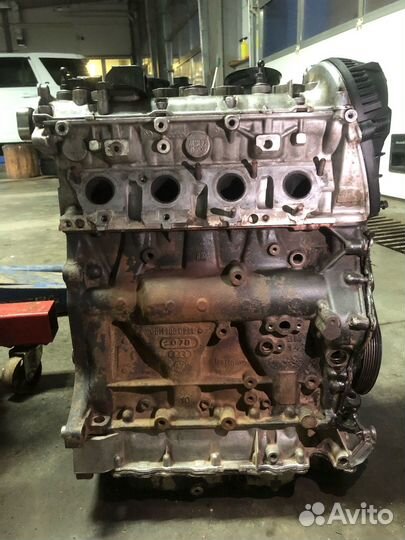 Двигатель, впускной коллектор, маховик