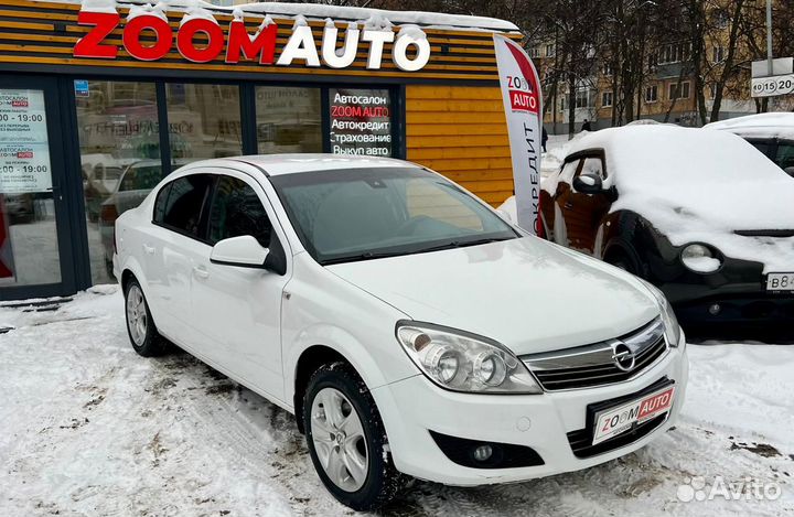 Opel Astra 1.8 AT, 2013, 214 400 км