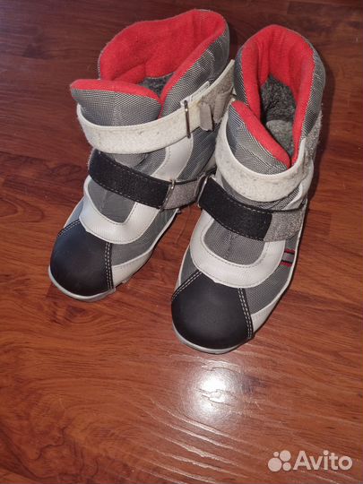 Лыжные ботинки