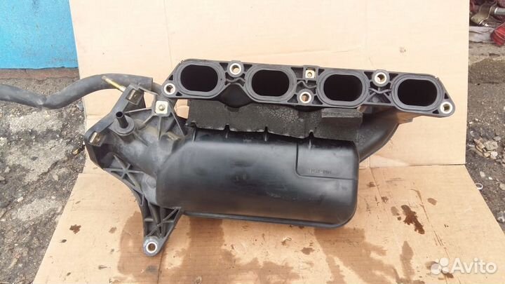 Коллектор впускной Toyota Avensis 1.8 1ZZ-FE