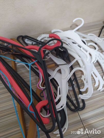 Плечики взрослые и детские