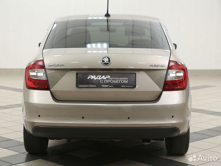 Skoda Rapid 1.6 МТ, 2018, 120 000 км