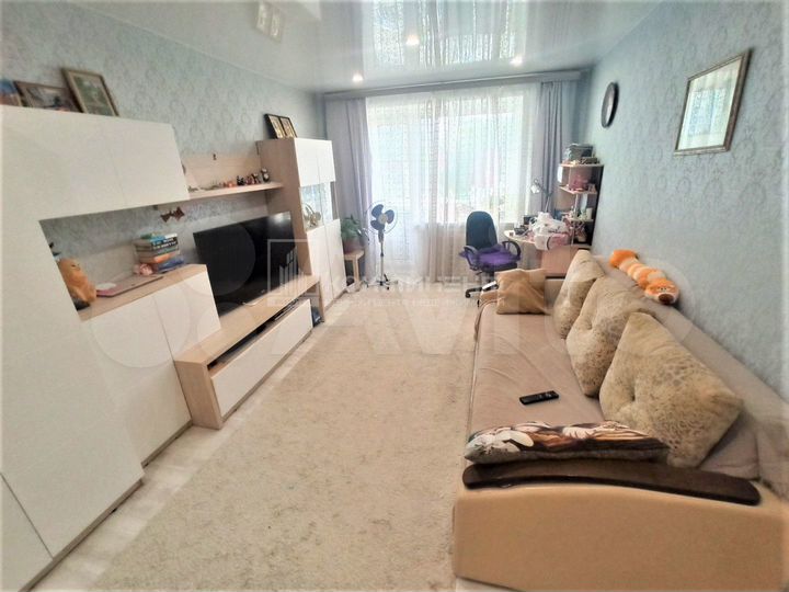 2-к. квартира, 50 м², 3/3 эт.