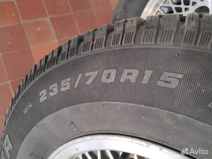 R15 Cooper Discoverer M+S 235/70, PCD 5x114.3 DIA 71.5