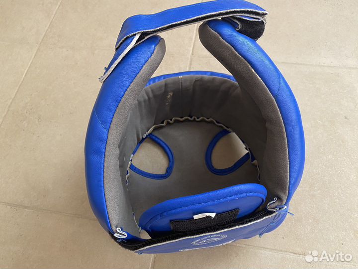 Боксерский шлем