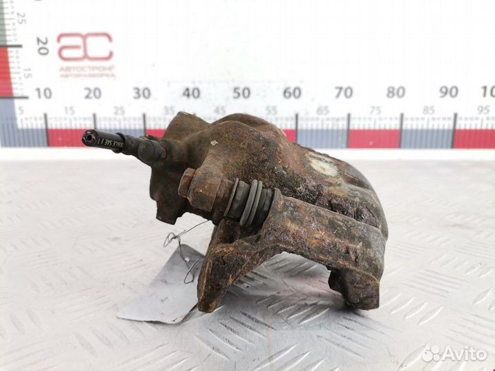 Суппорт передний правый Citroen C3 2003