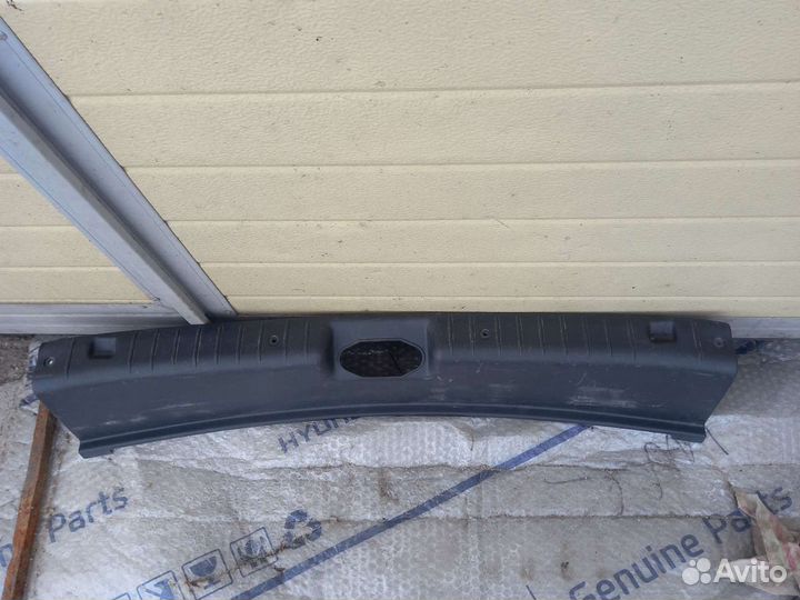 Лада гранта седан- накладка панели багажника