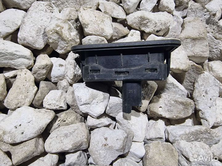 Кнопка багажника Флюенс Fluence