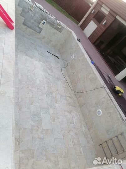 Обслуживание бассейнов