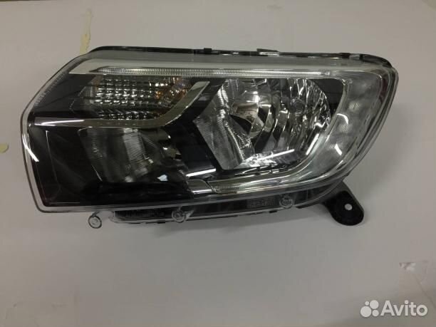 Фара левая Renault Logan II после 2018 года