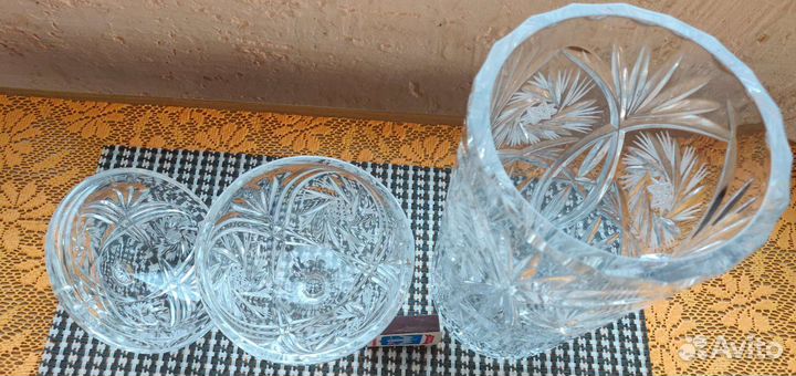 Хрустальная ваза,конфетница,графин