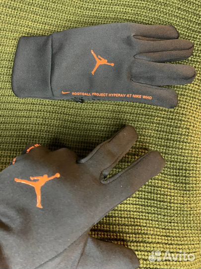 Перчатки Nike Jordan на зиму