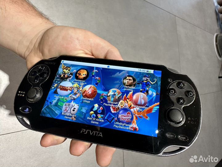 Ps vita / игры / чехол / microSD 16gb