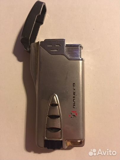 Зажигалка газовая