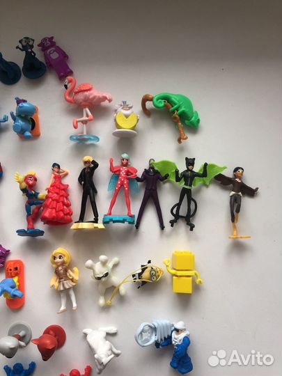 Игрушки из киндера пакетом