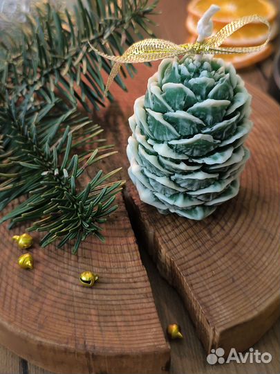 Шишка кедровая, свечи