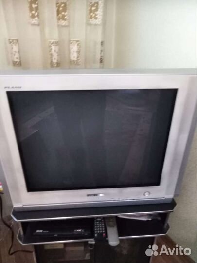 Телевизор Samsung plano