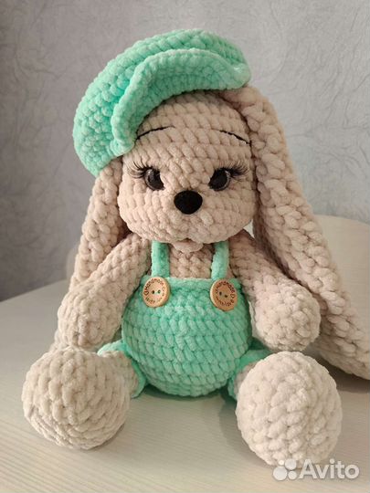 Плюшевый заяц