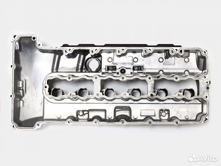 Алюминиевая клапанная крышка BMW E90/E91/E92 335i