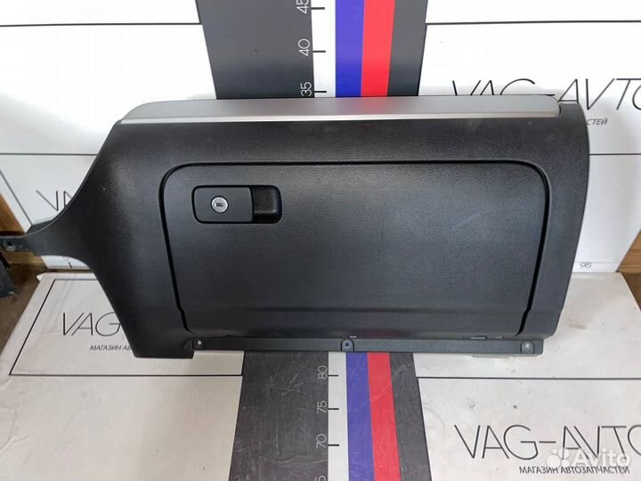 Бардачок VW Golf 6
