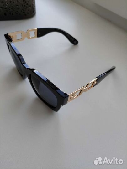 Солнцезащитные очки