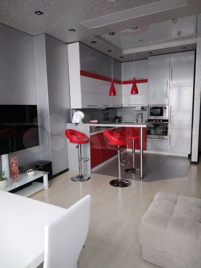 2-к. квартира, 81 м², 12/17 эт.