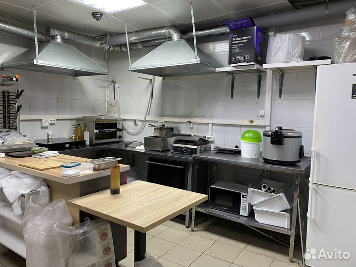 Кафе (суши-бар с кофейней)