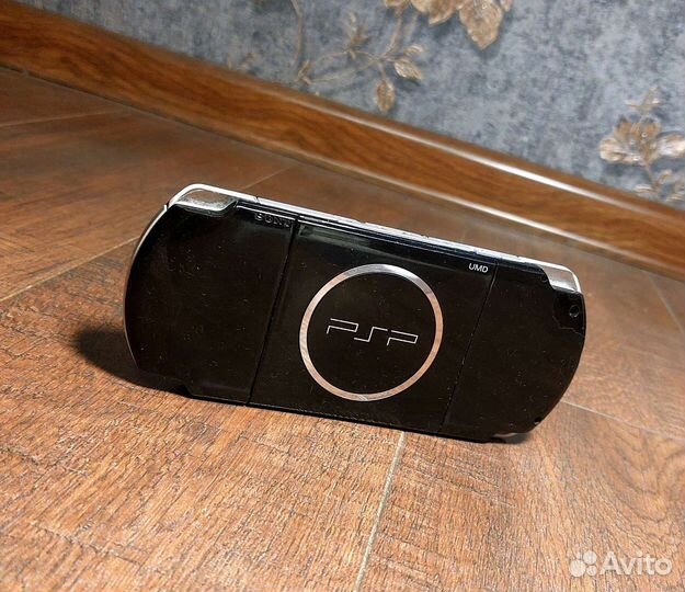 Sony PSP 3008 8Гб + Много Игр + Сумка