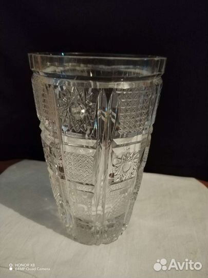 Хрустальная конфетница, ваза, фужеры и др