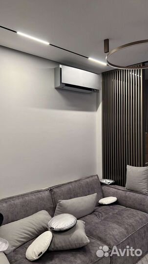 Daikin Emura 3 2023 года