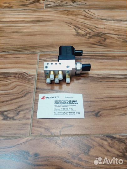 Блок клапанов Mercedes-Benz A2113200158