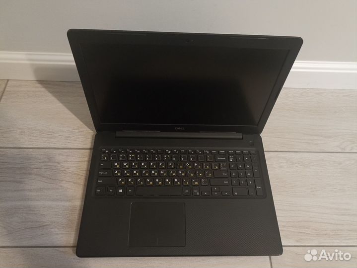 Свежий Dell Full HD i3-10Gen, 8gb,SSD256