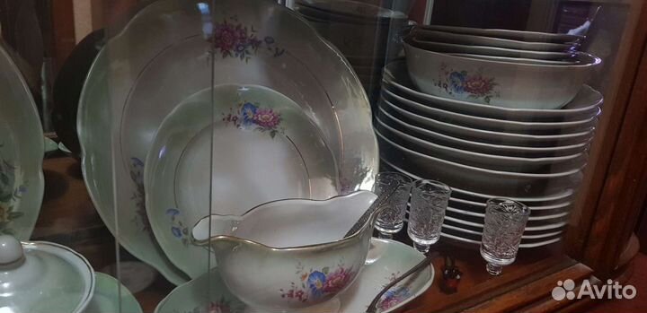 Обеденный сервиз