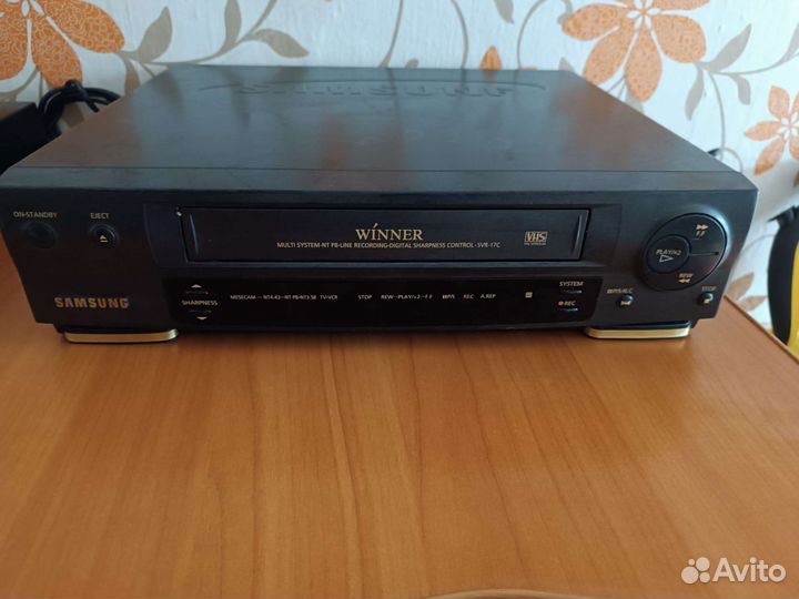 Видеомагнитофон