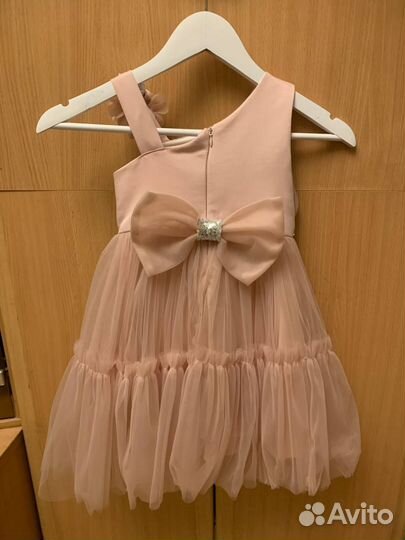 Нарядное платье для девочки на рост 116 - 122 см