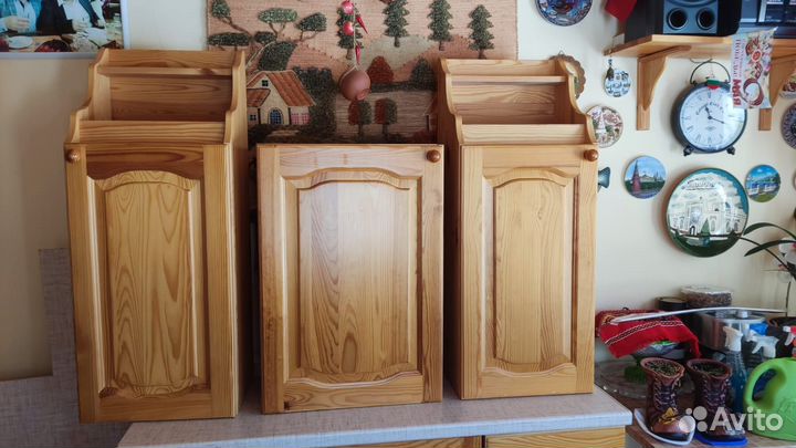Продаю мебель из массива, шкафы кухонные
