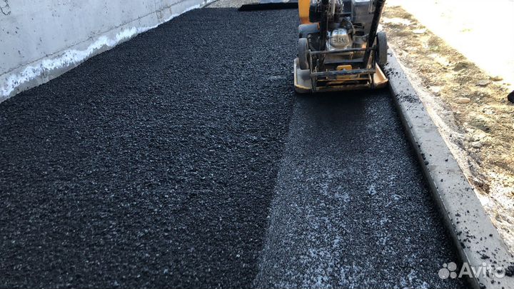 Асфальтирование и укладка брусчатки