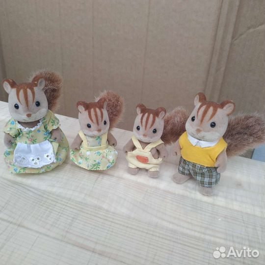 Sylvanian families ёжики, белки