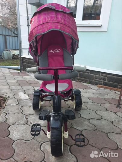 Трехколесный велосипед - коляска