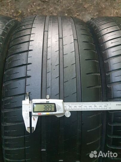 Michelin Pilot Sport 3 235/45 R18 98Y