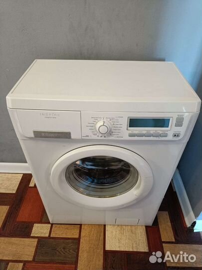 Стиральная машина Electrolux. Требует ремонта